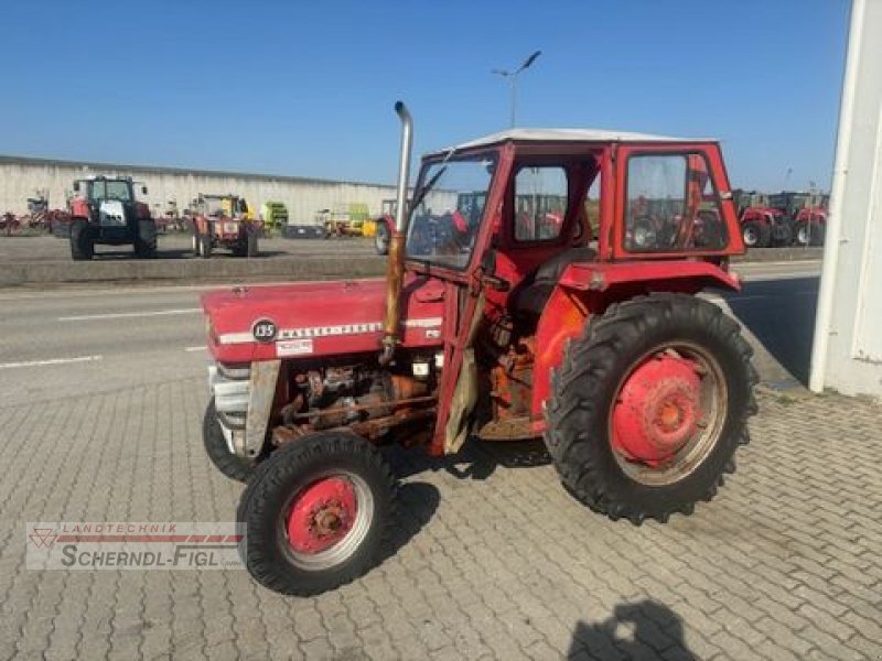 Traktor от тип Massey Ferguson MF 135, Gebrauchtmaschine в St.Margarethen (Снимка 1)