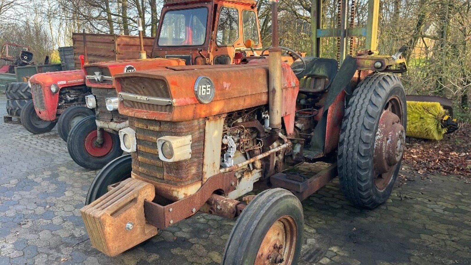 Traktor типа Massey Ferguson MF 165 Opbygget med byggelift., Gebrauchtmaschine в Rødovre (Фотография 1)