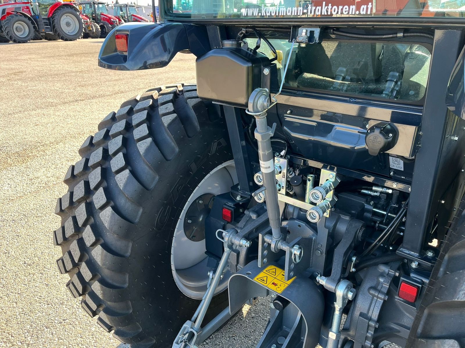 Traktor του τύπου Massey Ferguson MF 1750 M HST, Neumaschine σε NATTERNBACH (Φωτογραφία 7)