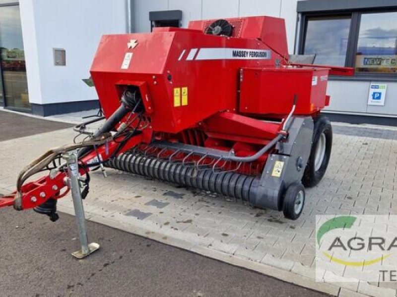 Traktor des Typs Massey Ferguson MF 1840, Gebrauchtmaschine in Grimma