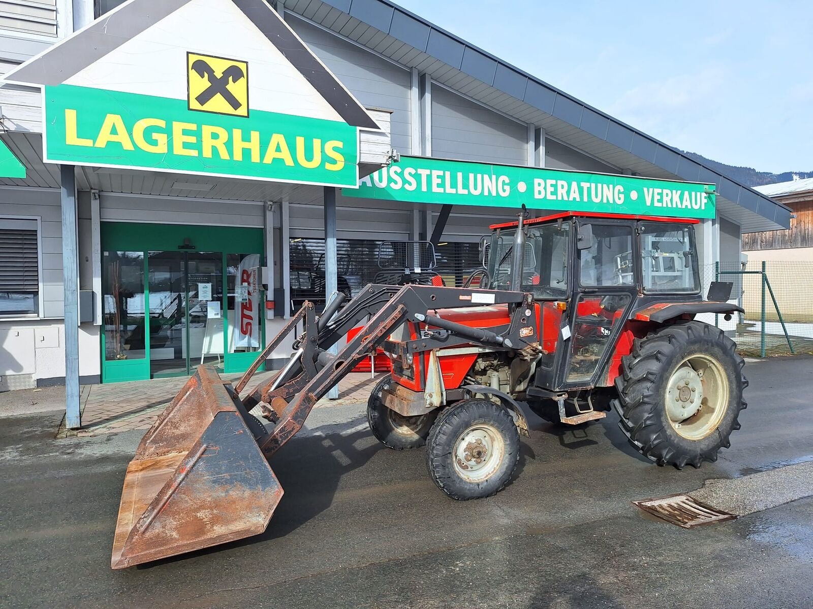 Traktor van het type Massey Ferguson MF 253, Gebrauchtmaschine in Bruck (Foto 1)