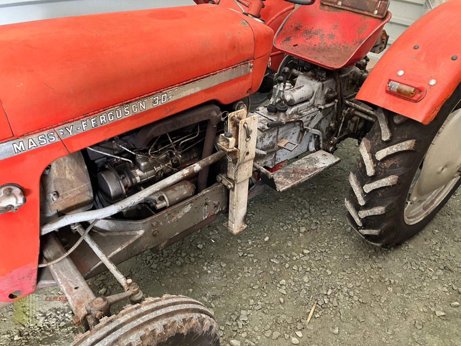 Traktor des Typs Massey Ferguson MF 30 Oldtimer, Gebrauchtmaschine in Hollfeld (Bild 8)