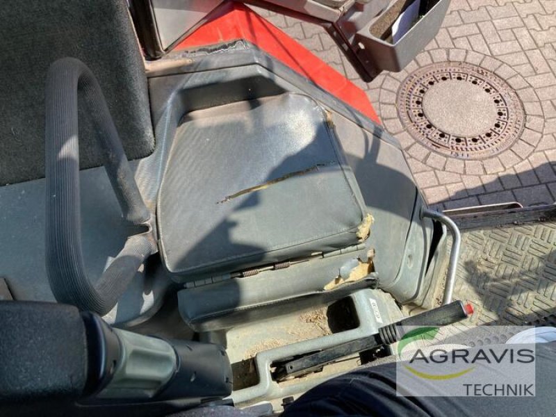 Traktor типа Massey Ferguson MF 3095 A, Gebrauchtmaschine в Nienburg (Фотография 16)