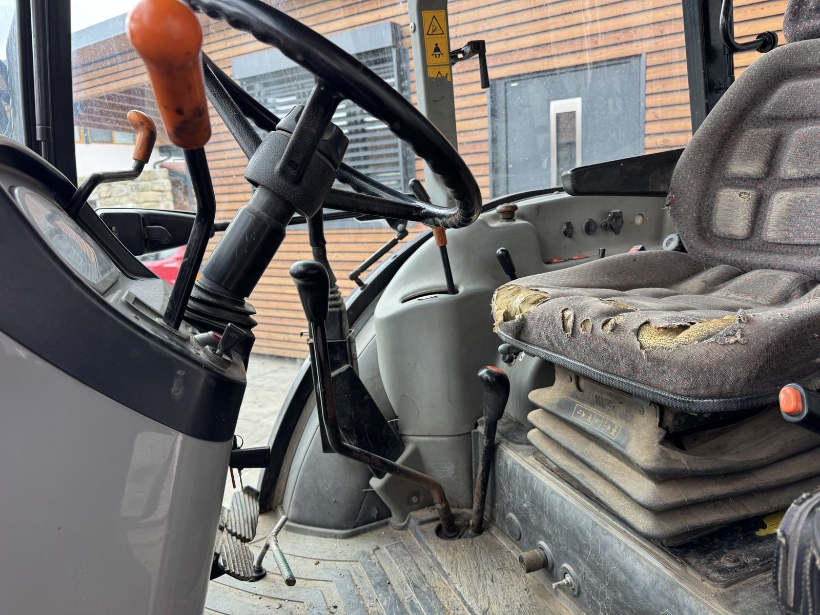 Traktor del tipo Massey Ferguson MF 3625, Gebrauchtmaschine en Saldenburg (Imagen 7)