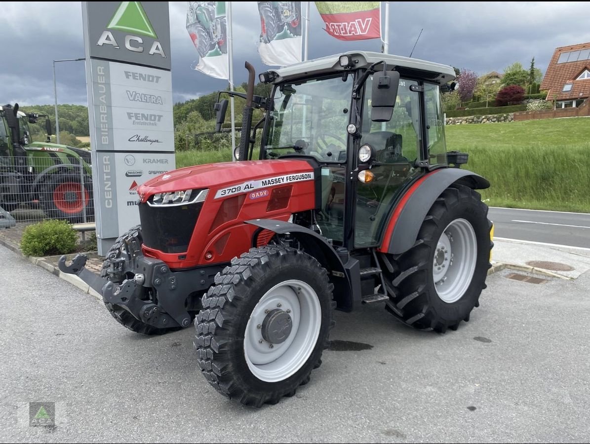 Traktor des Typs Massey Ferguson MF 3709 AL, Gebrauchtmaschine in Markt Hartmannsdorf (Bild 1)