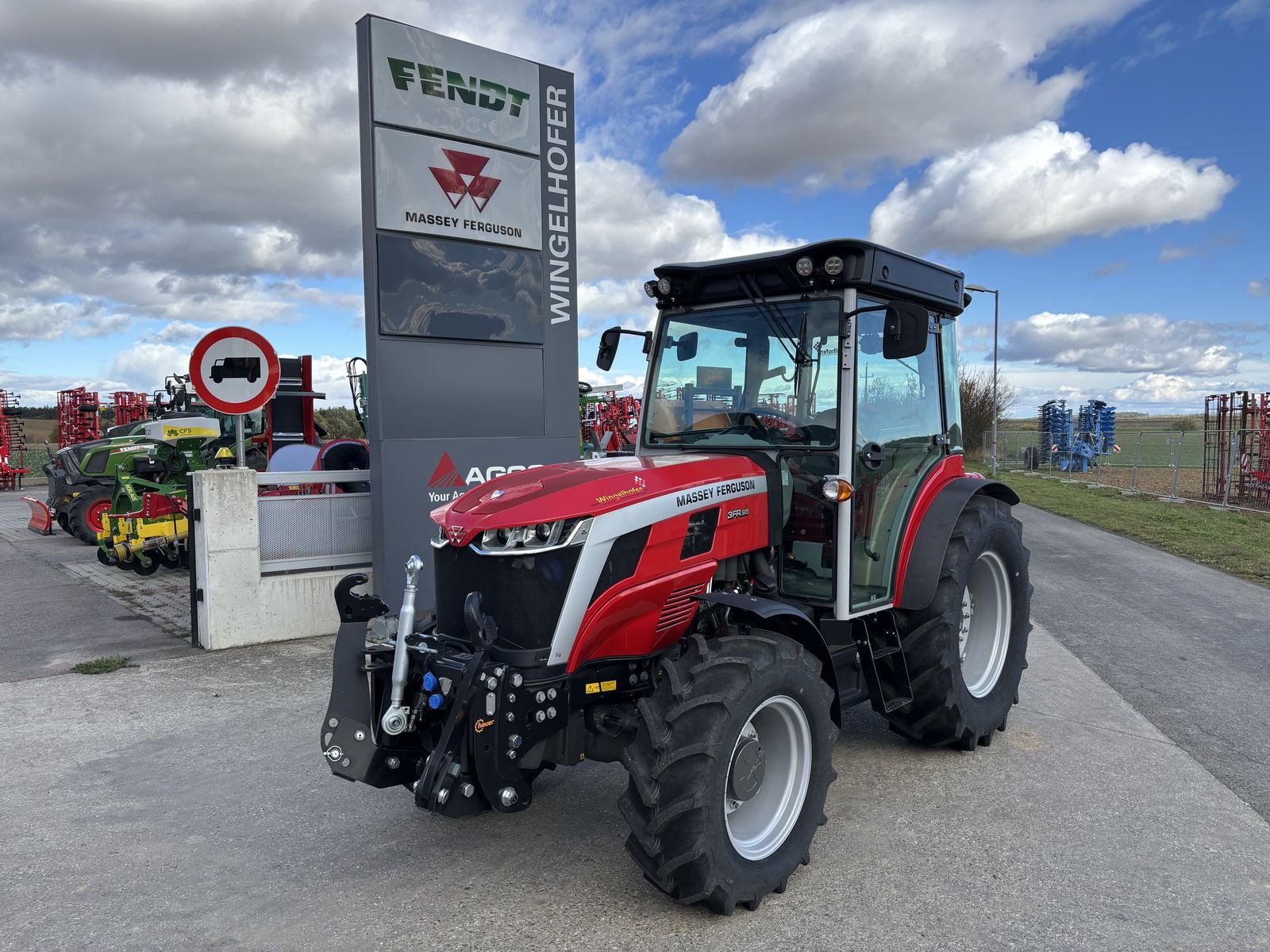 Traktor typu Massey Ferguson MF 3FR.95 Kabine, Neumaschine v Starrein (Obrázek 1)