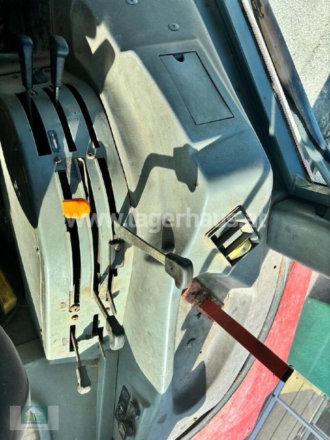 Traktor типа Massey Ferguson MF 4245-2 HV, Gebrauchtmaschine в Klagenfurt (Фотография 4)