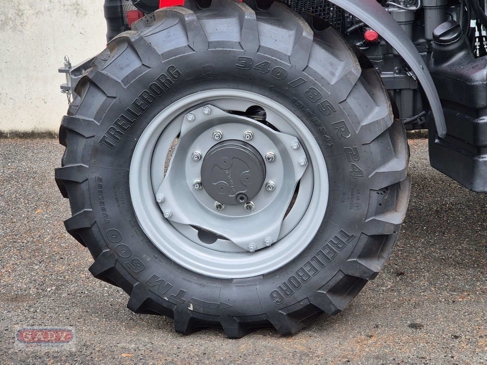 Traktor des Typs Massey Ferguson MF 4708 M Dyna-2 Kabine, Neumaschine in Lebring (Bild 16)