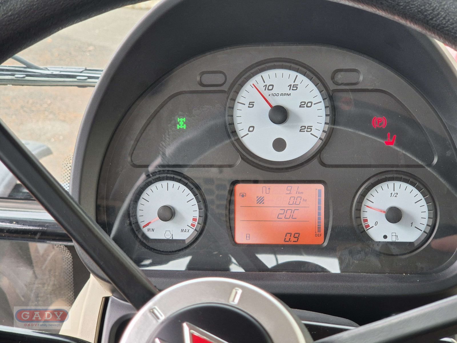 Traktor des Typs Massey Ferguson MF 4708 M Dyna-2 Kabine, Neumaschine in Lebring (Bild 14)