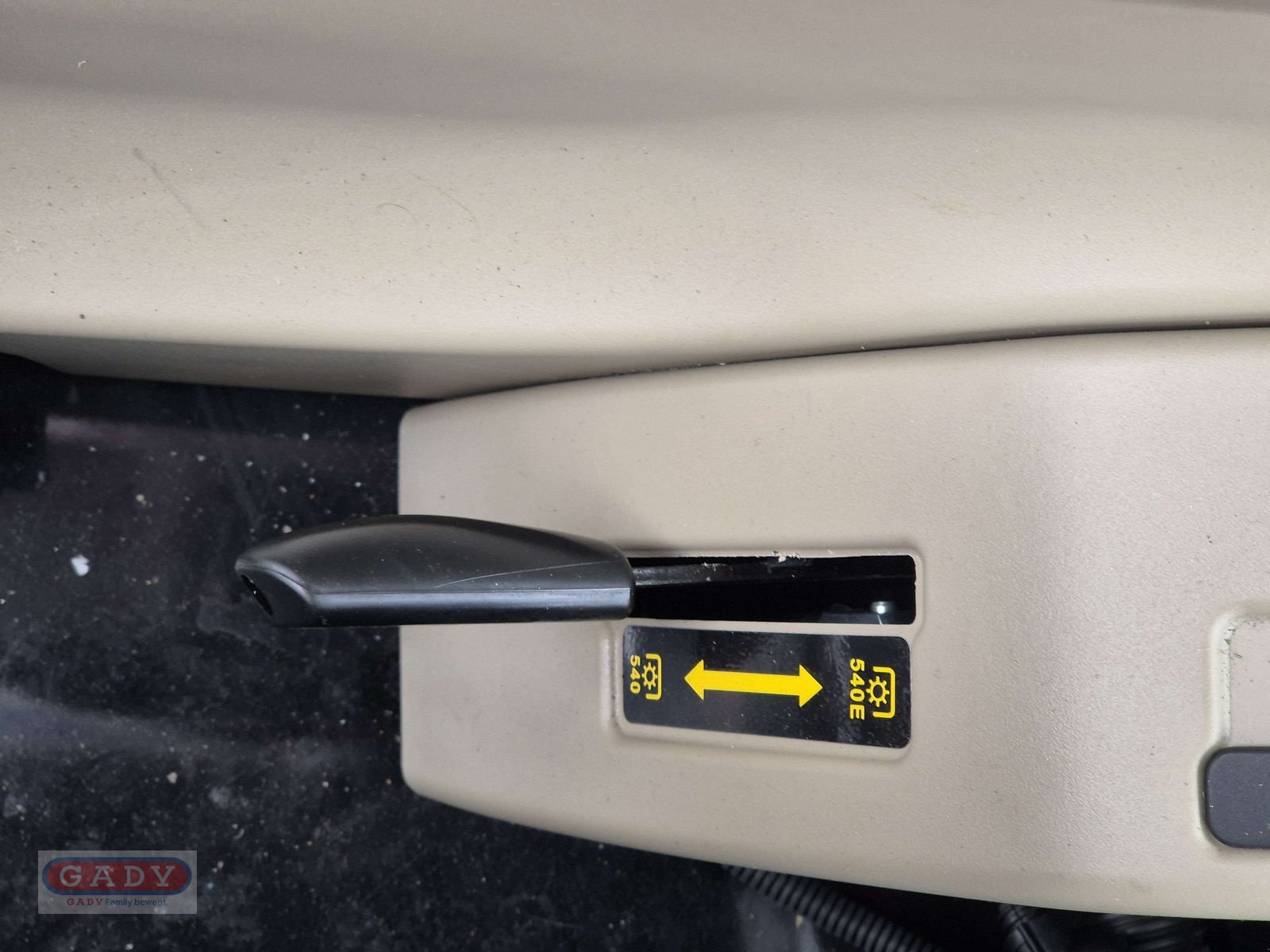 Traktor типа Massey Ferguson MF 4708 M Dyna-2 Kabine, Gebrauchtmaschine в Lebring (Фотография 11)