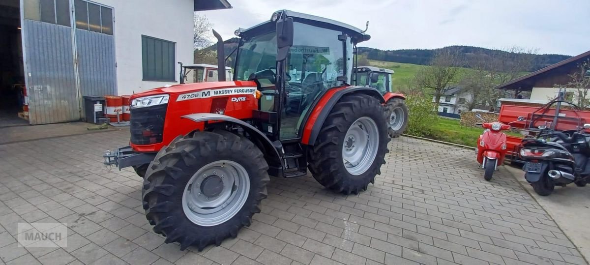 Traktor of the type Massey Ferguson MF 4708 M Kabine, Neumaschine in Burgkirchen (Picture 2)