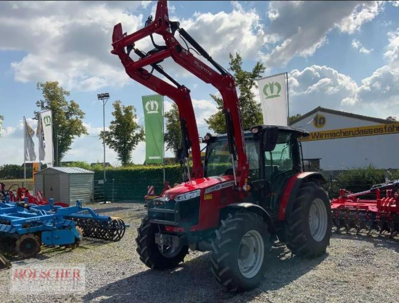 Traktor типа Massey Ferguson MF 4708 M mit Frontlader, Gebrauchtmaschine в Warendorf (Фотография 2)