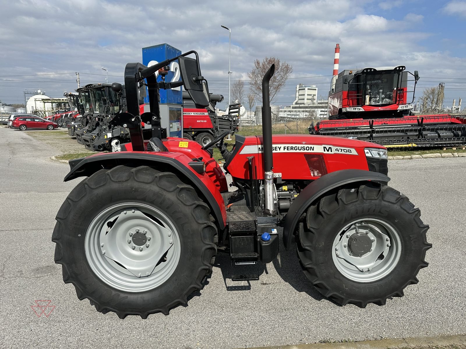 Traktor του τύπου Massey Ferguson MF 4708 M Plattform, Neumaschine σε Schwechat (Φωτογραφία 10)