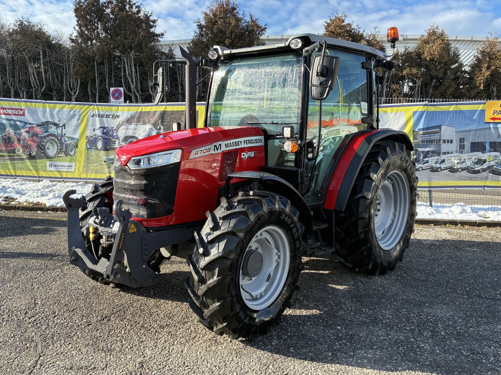 Traktor typu Massey Ferguson MF 4708 M, Gebrauchtmaschine w Villach (Zdjęcie 2)