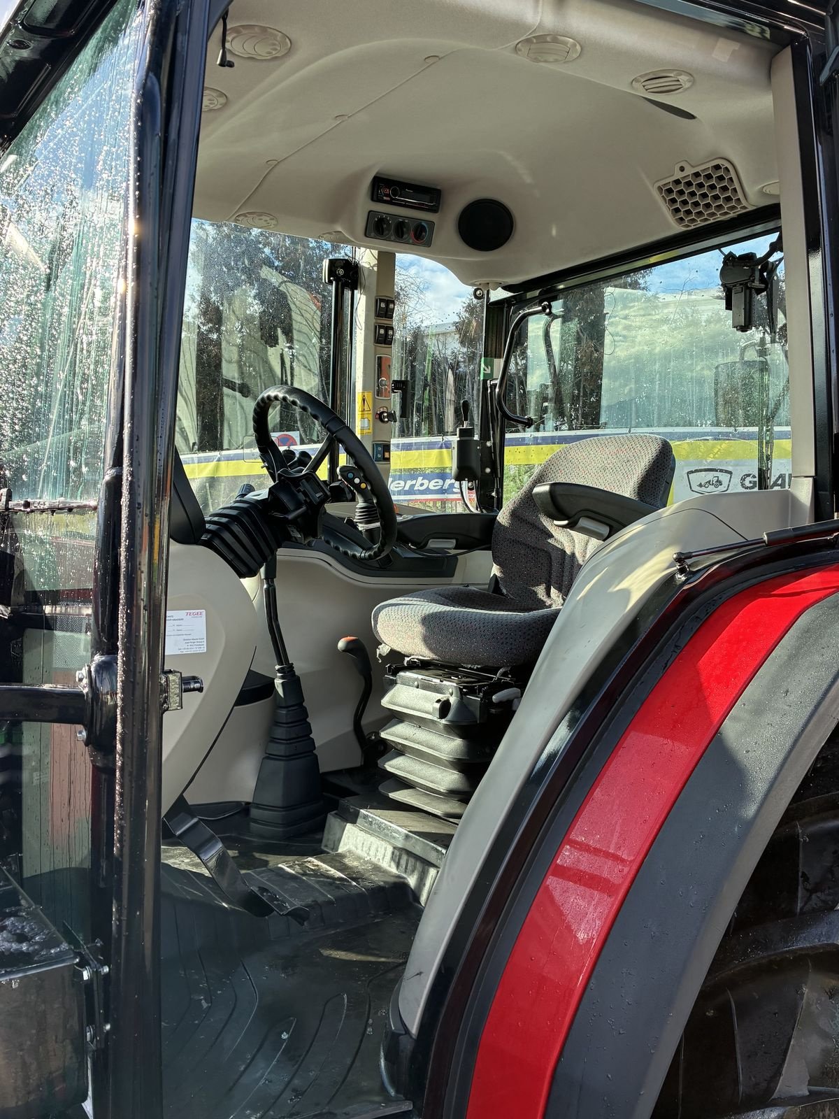Traktor typu Massey Ferguson MF 4708 M, Gebrauchtmaschine w Villach (Zdjęcie 8)