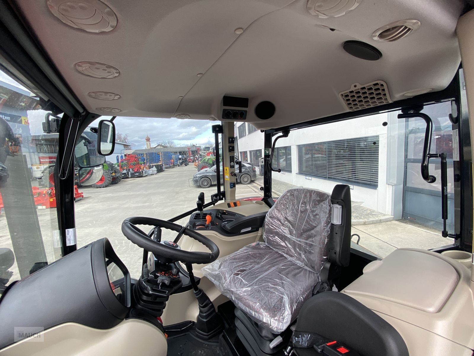 Traktor del tipo Massey Ferguson MF 4708 M, Neumaschine en Burgkirchen (Imagen 11)