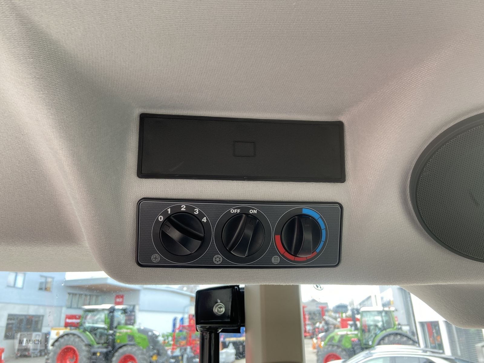 Traktor del tipo Massey Ferguson MF 4708 M, Neumaschine en Burgkirchen (Imagen 13)