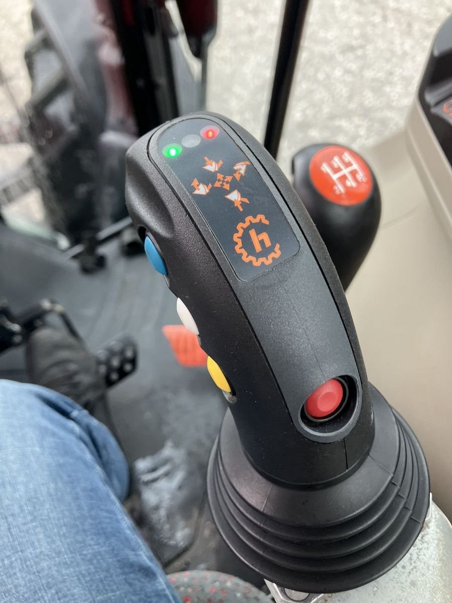 Traktor typu Massey Ferguson MF 4708, Gebrauchtmaschine v Villach (Obrázek 5)