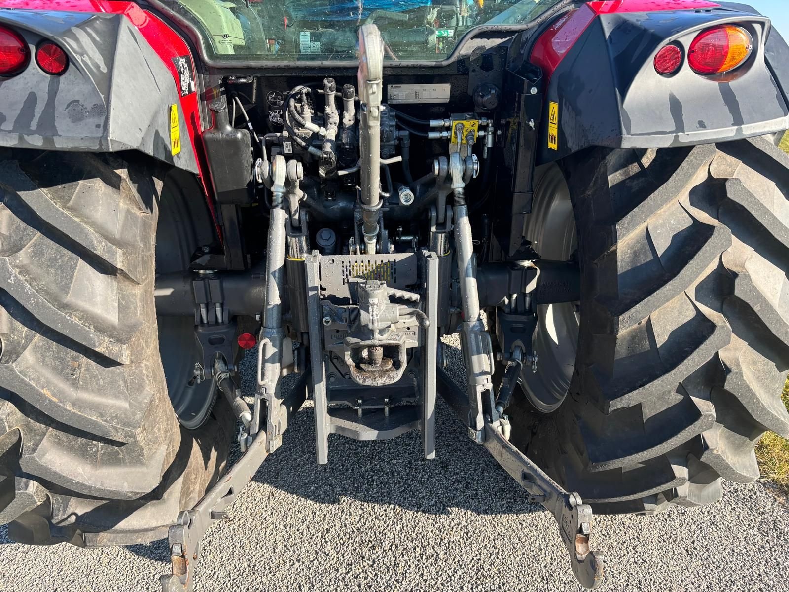 Traktor of the type Massey Ferguson MF 4709 M Dyna-2 Kabine, Gebrauchtmaschine in NATTERNBACH (Picture 7)