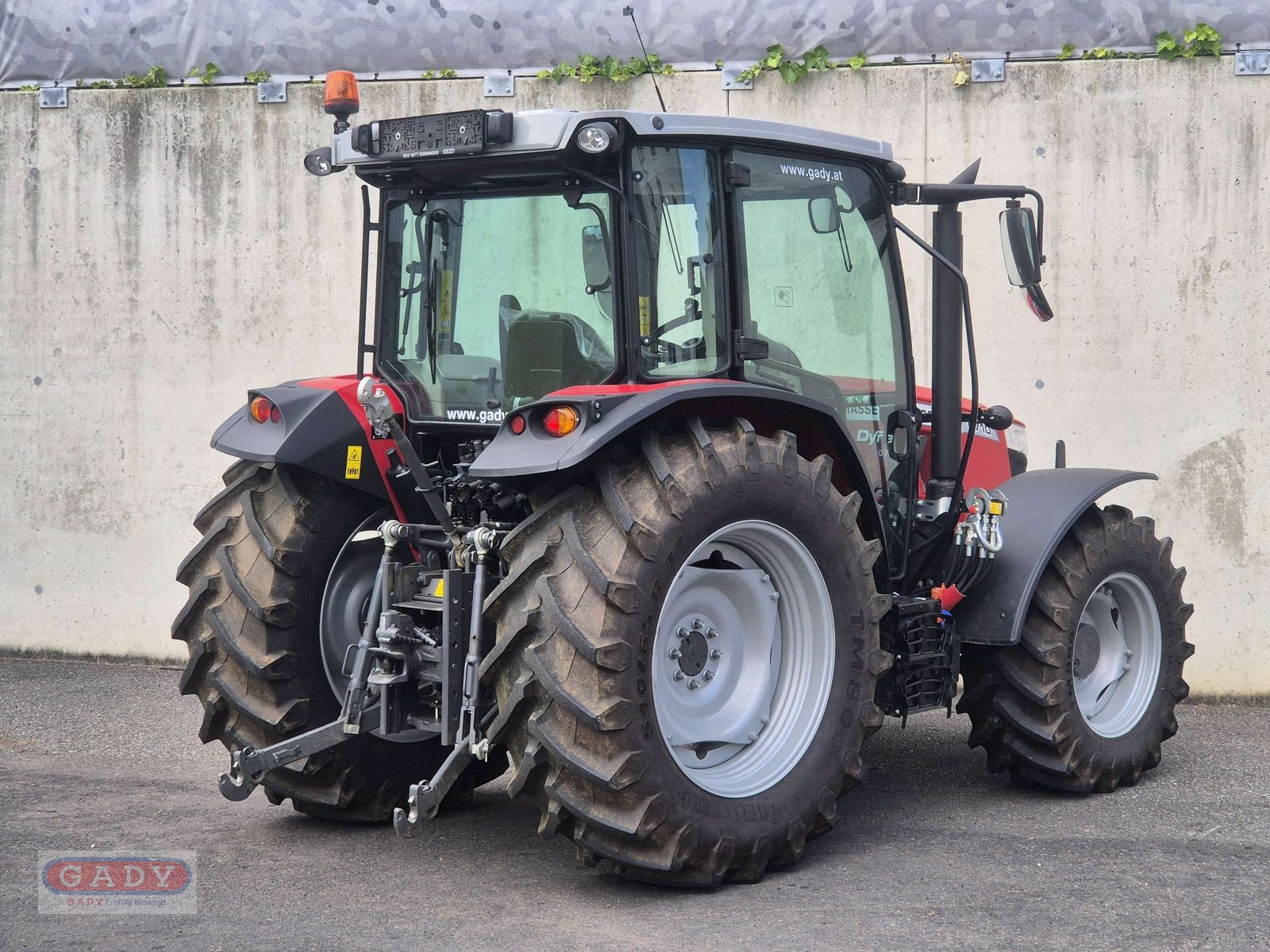 Traktor tipa Massey Ferguson MF 4710 M Dyna-2 Kabine, Gebrauchtmaschine u Lebring (Slika 2)
