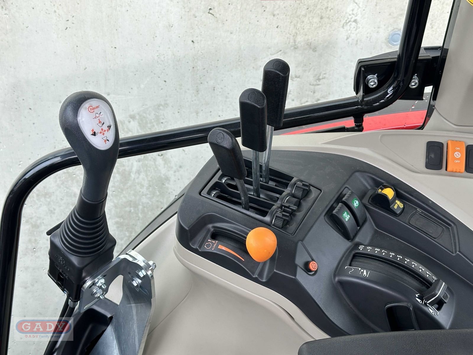 Traktor tipa Massey Ferguson MF 4710 M Dyna-2 Kabine, Vorführmaschine u Lebring (Slika 11)