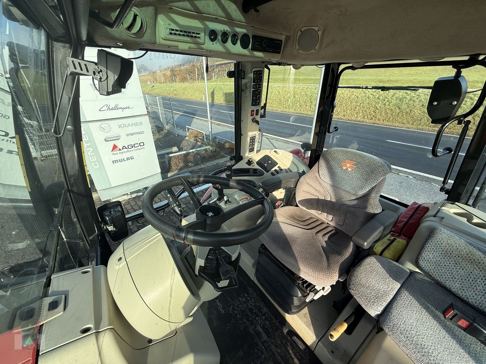 Traktor des Typs Massey Ferguson MF 5609 Dyna-4 ES-Panoramic, Gebrauchtmaschine in Markt Hartmannsdorf (Bild 9)