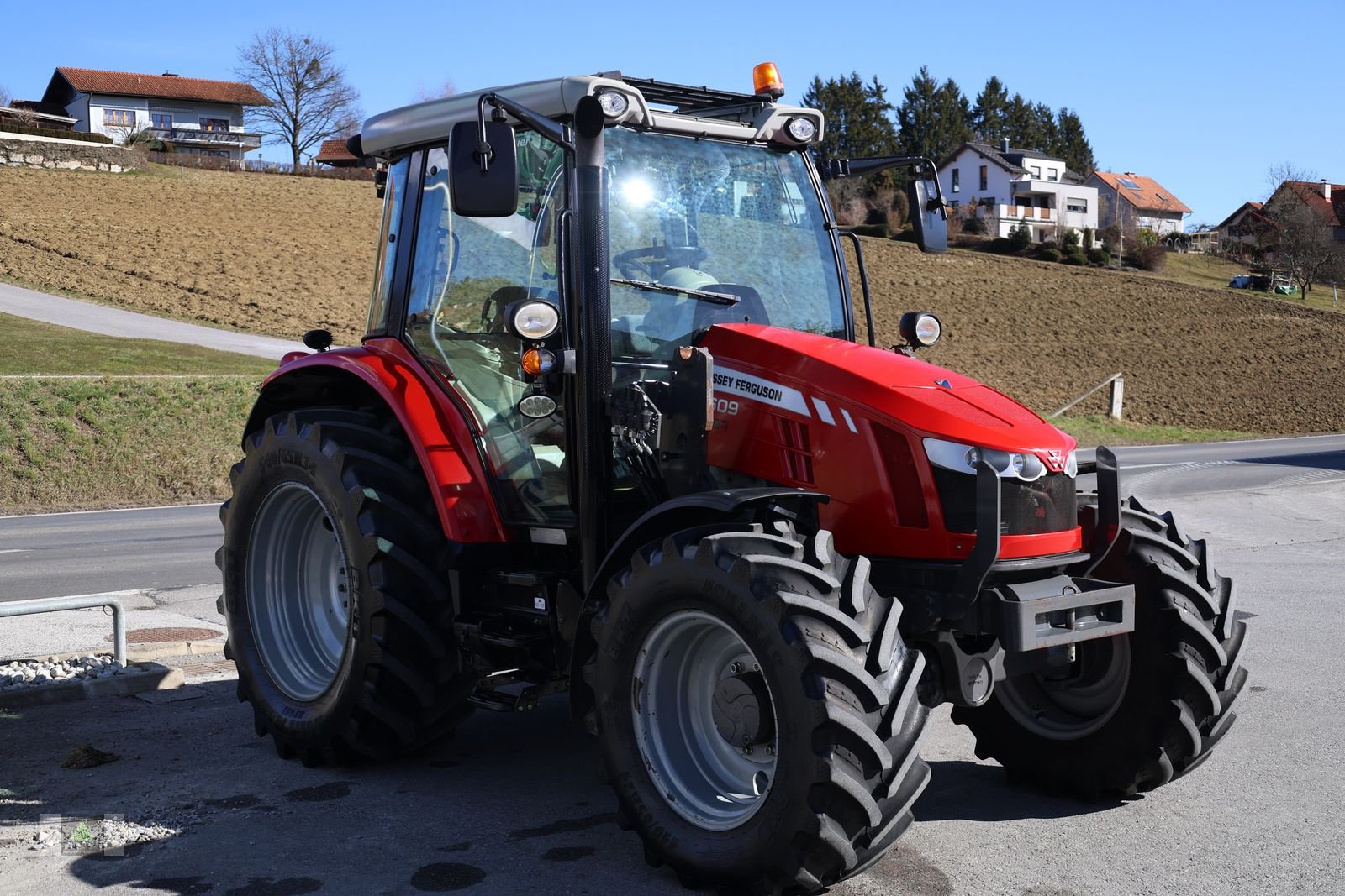 Traktor typu Massey Ferguson MF 5609 Dyna-4 ES-Panoramic, Gebrauchtmaschine v Markt Hartmannsdorf (Obrázek 3)