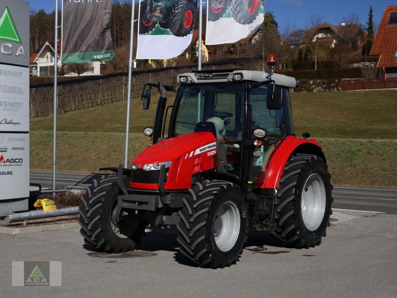 Traktor typu Massey Ferguson MF 5609 Dyna-4 ES-Panoramic, Gebrauchtmaschine v Markt Hartmannsdorf