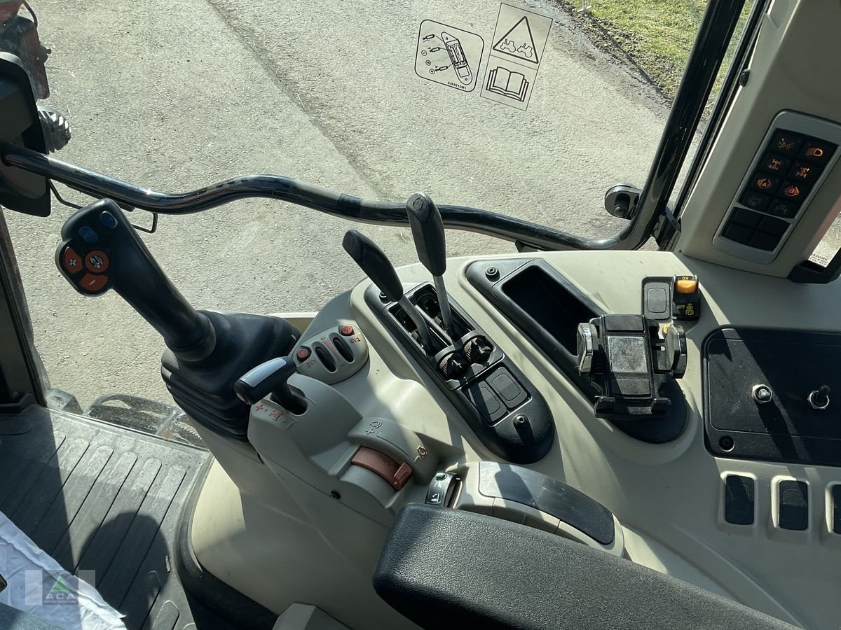 Traktor des Typs Massey Ferguson MF 5609 Dyna-4 ES-Panoramic, Gebrauchtmaschine in Markt Hartmannsdorf (Bild 4)