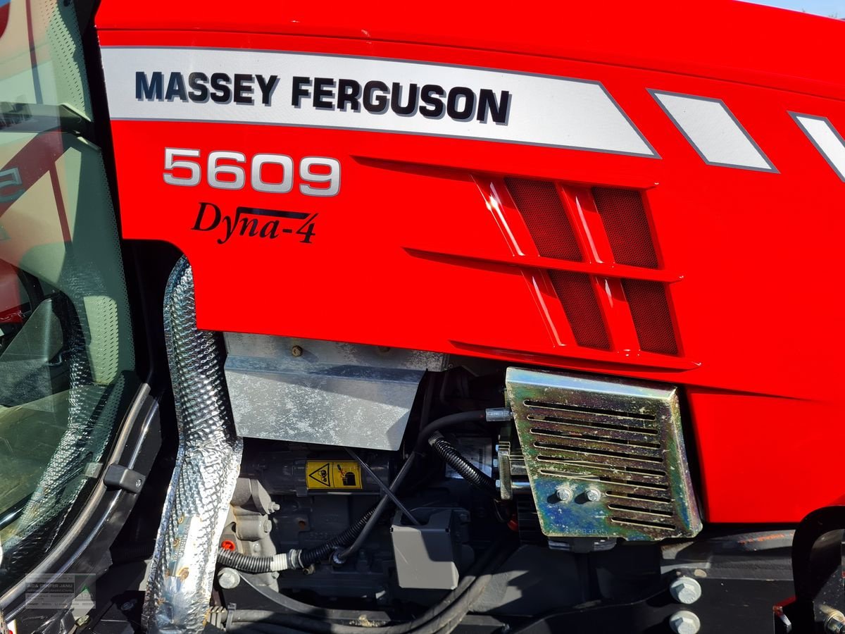 Traktor des Typs Massey Ferguson MF 5609 Dyna-4 Essential, Gebrauchtmaschine in Gerasdorf (Bild 18)