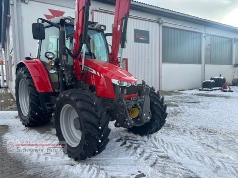 Traktor типа Massey Ferguson MF 5610 Dyna-4 ES-Panoramic, Gebrauchtmaschine в St.Margarethen (Фотография 7)