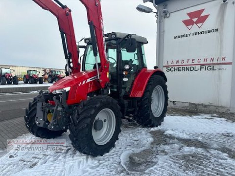 Traktor типа Massey Ferguson MF 5610 Dyna-4 ES-Panoramic, Gebrauchtmaschine в St.Margarethen (Фотография 2)