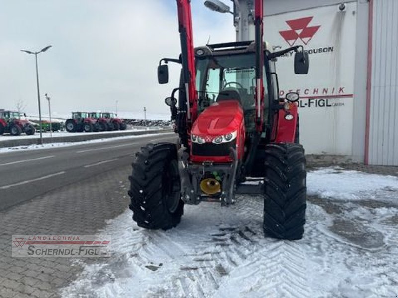 Traktor типа Massey Ferguson MF 5610 Dyna-4 ES-Panoramic, Gebrauchtmaschine в St.Margarethen (Фотография 8)