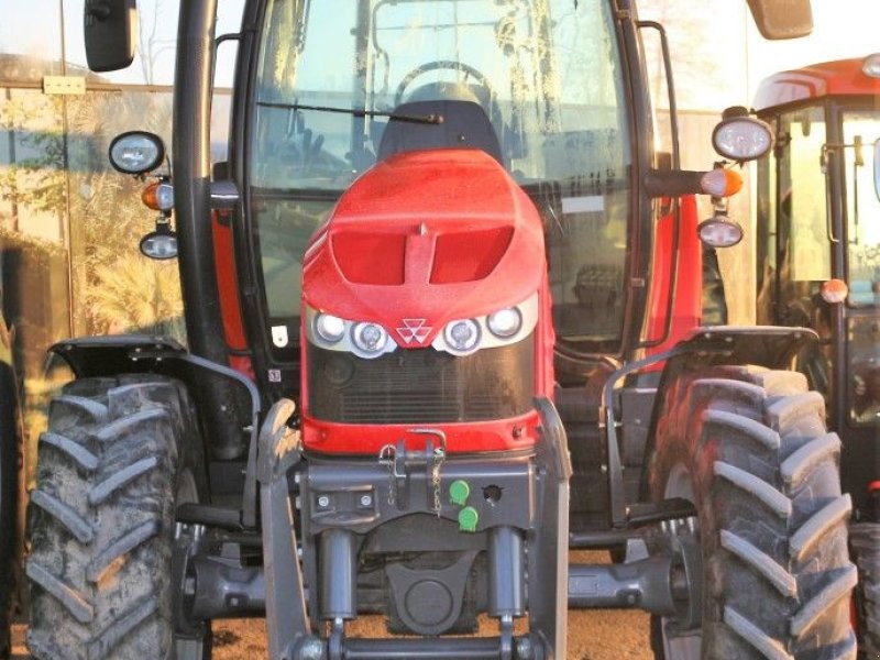 Traktor des Typs Massey Ferguson MF 5611 Dyna-4 Essential, Gebrauchtmaschine in Strem (Bild 1)