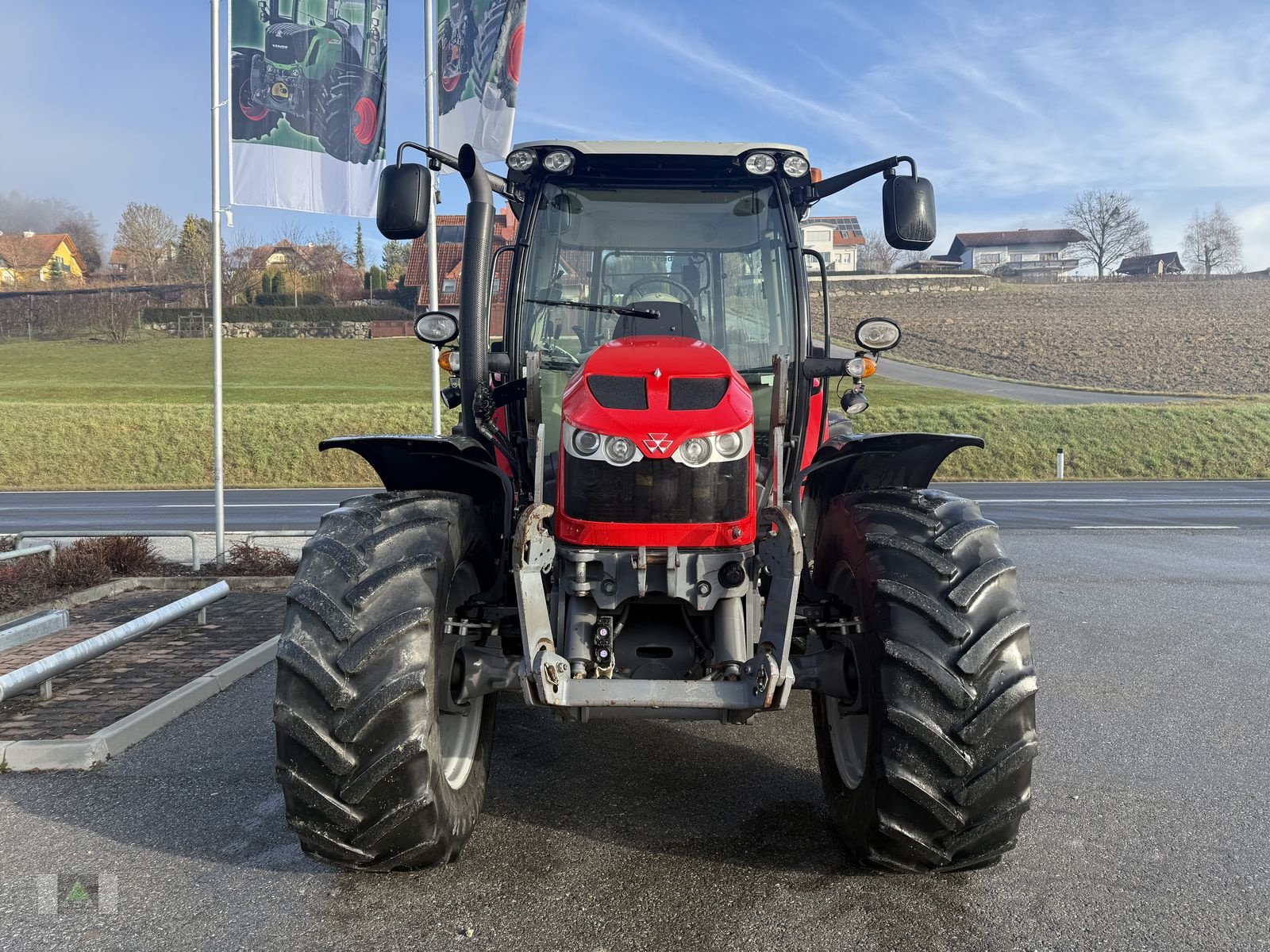 Traktor of the type Massey Ferguson MF 5611 Dyna-6 Efficient, Gebrauchtmaschine in Markt Hartmannsdorf (Picture 9)