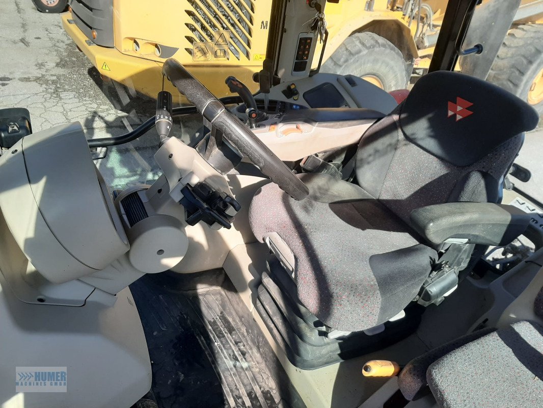 Traktor van het type Massey Ferguson MF 5611 Dyna 6 Top Line, Gebrauchtmaschine in Vorchdorf (Foto 8)