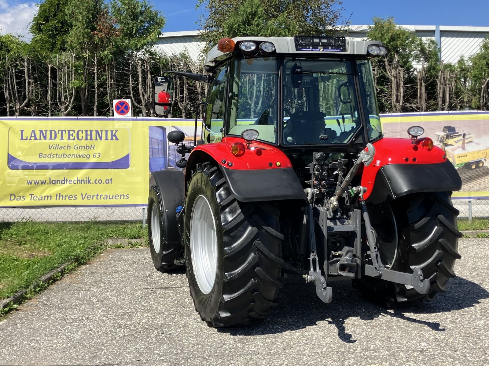 Traktor типа Massey Ferguson MF 5709 S Efficient, Gebrauchtmaschine в Villach (Фотография 7)