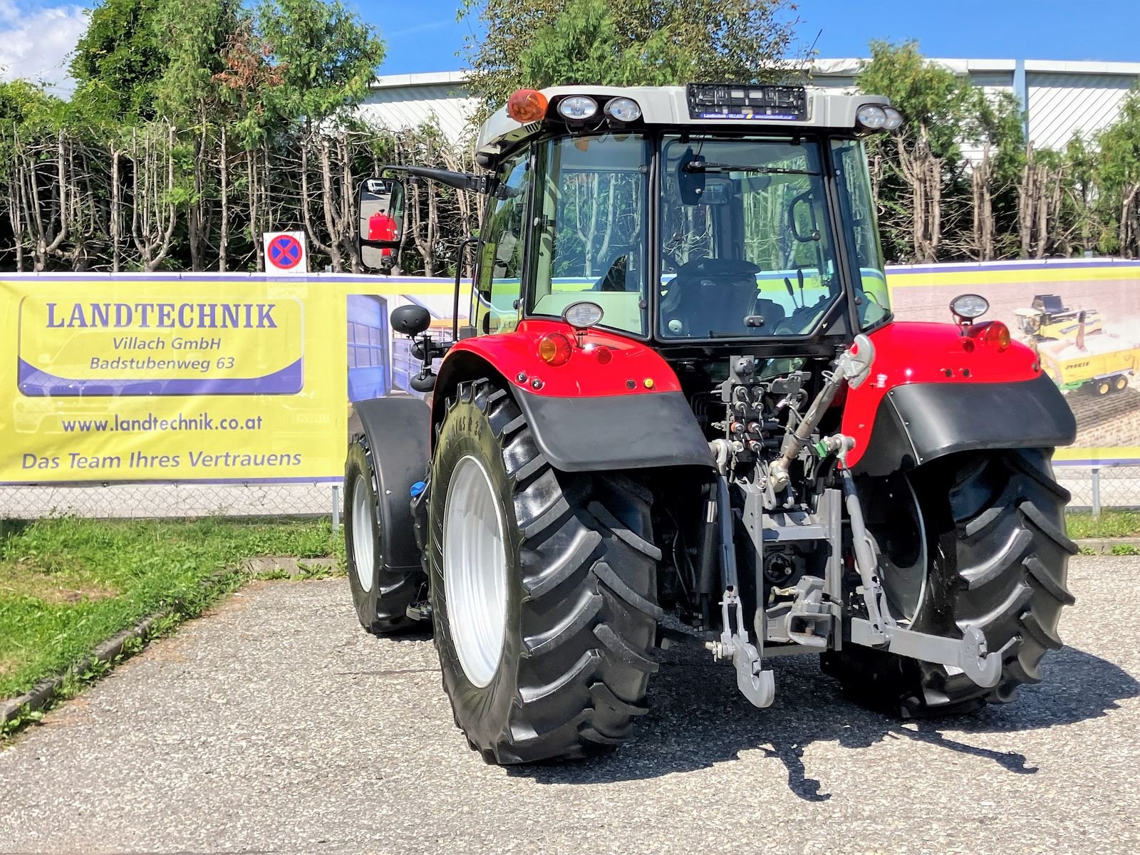 Traktor типа Massey Ferguson MF 5709 S Efficient, Gebrauchtmaschine в Villach (Фотография 5)