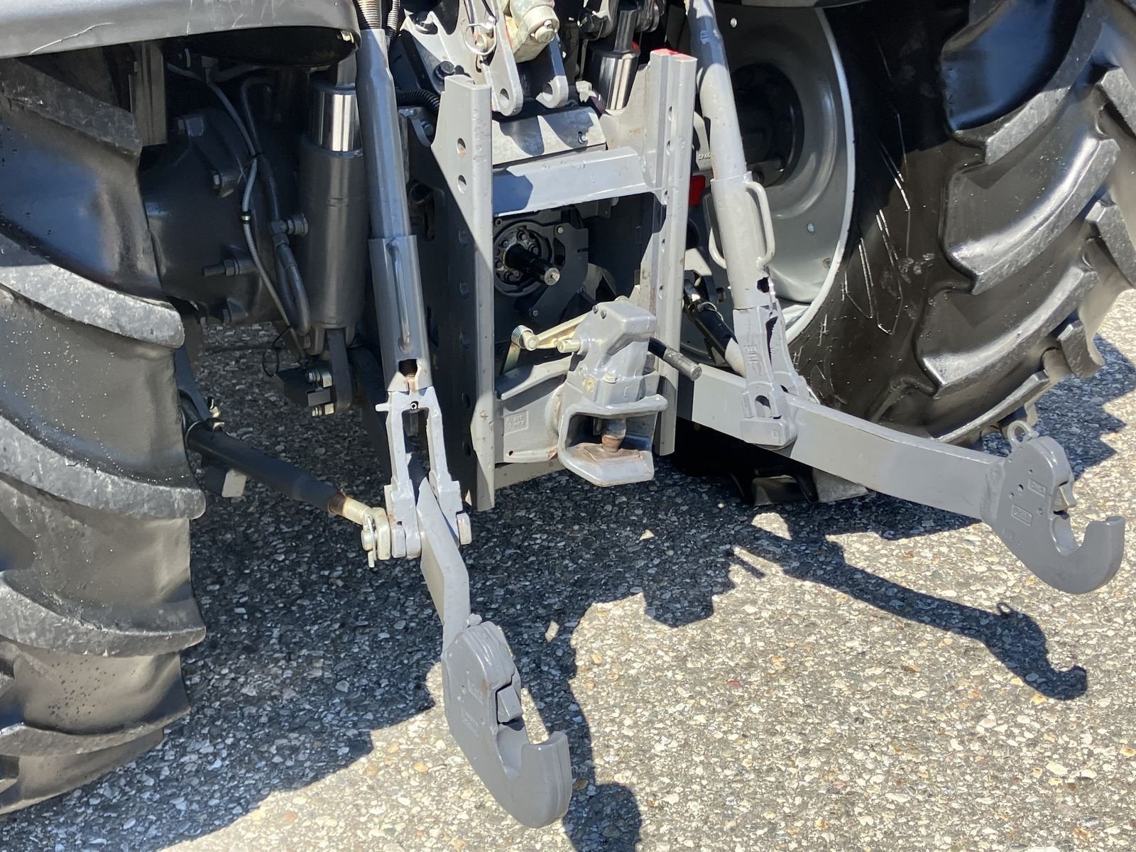 Traktor of the type Massey Ferguson MF 5709 S, Gebrauchtmaschine in Villach (Picture 9)