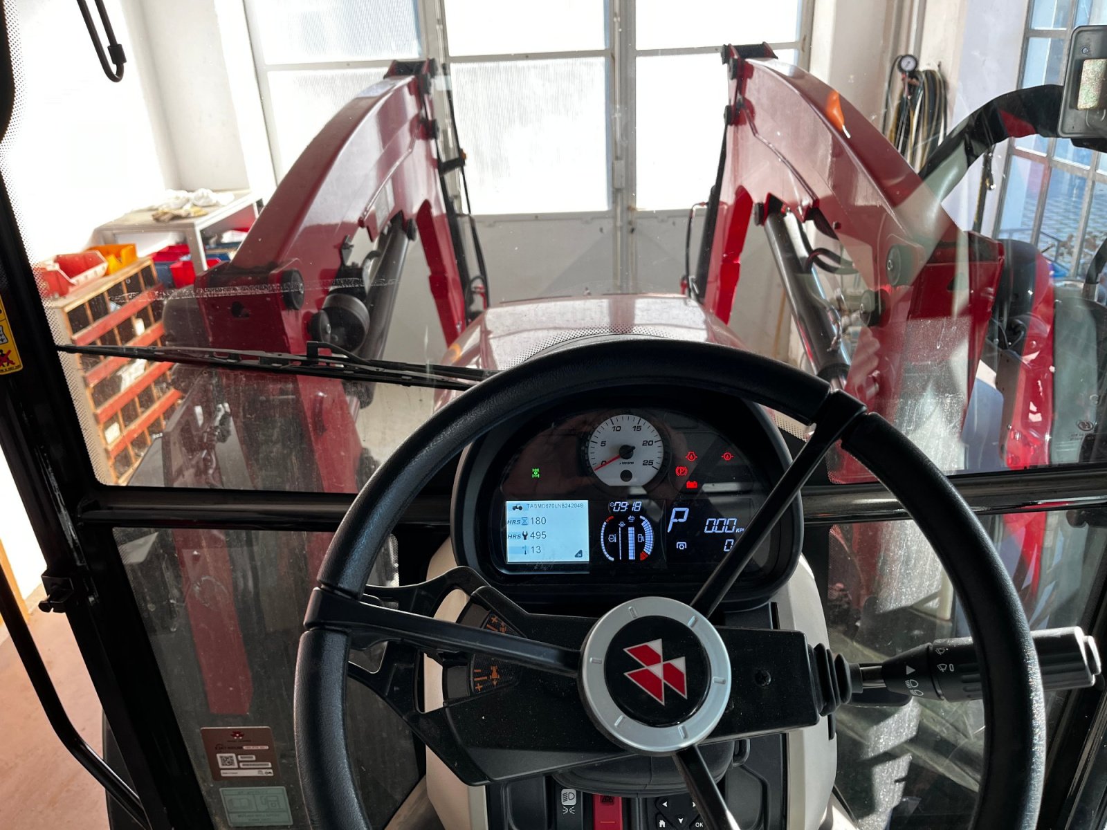 Traktor a típus Massey Ferguson MF 5709, Gebrauchtmaschine ekkor: Obing (Kép 2)