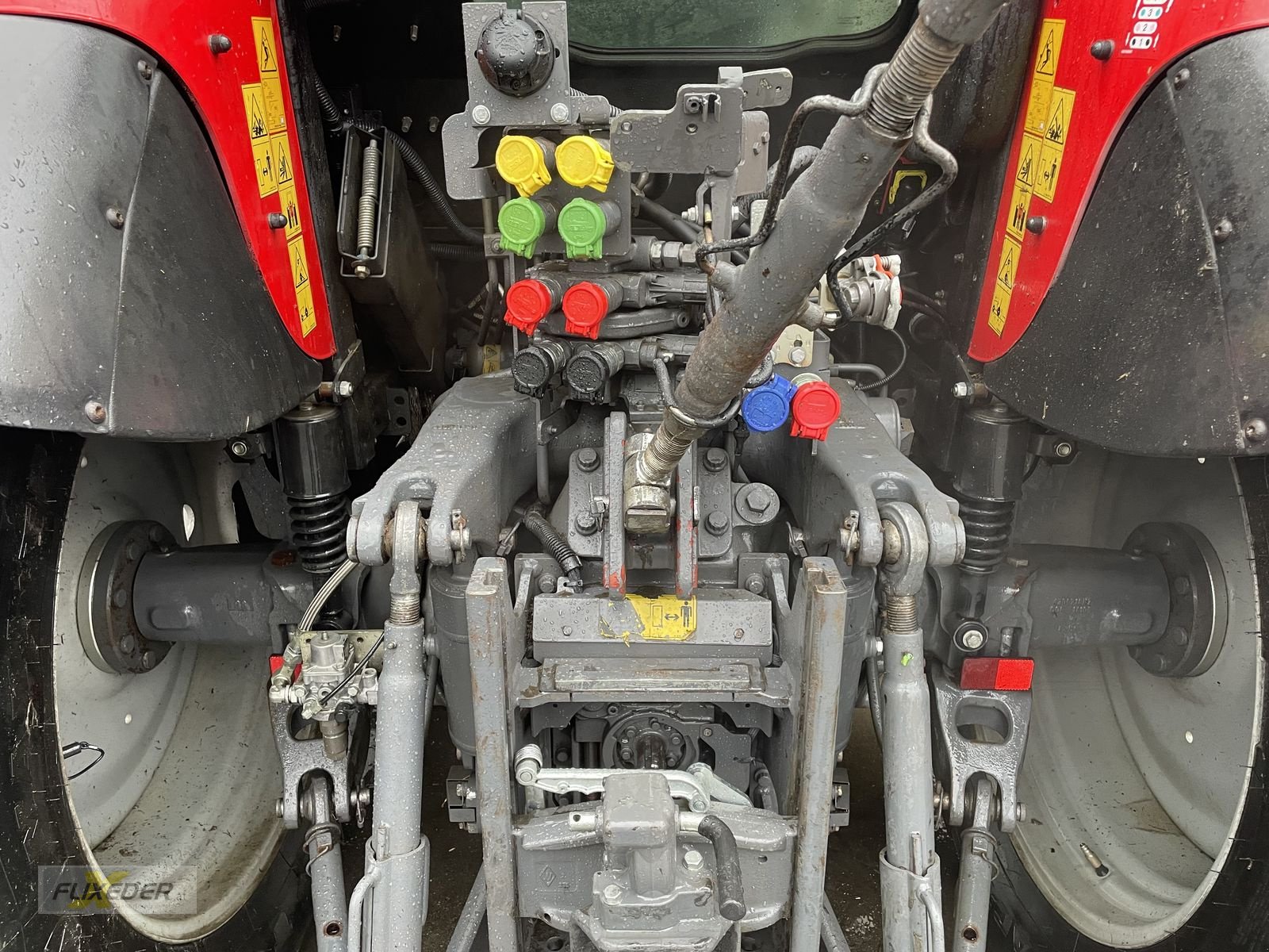 Traktor of the type Massey Ferguson MF 5710 SL Dyna-6 Efficient, Gebrauchtmaschine in Pattigham (Picture 2)