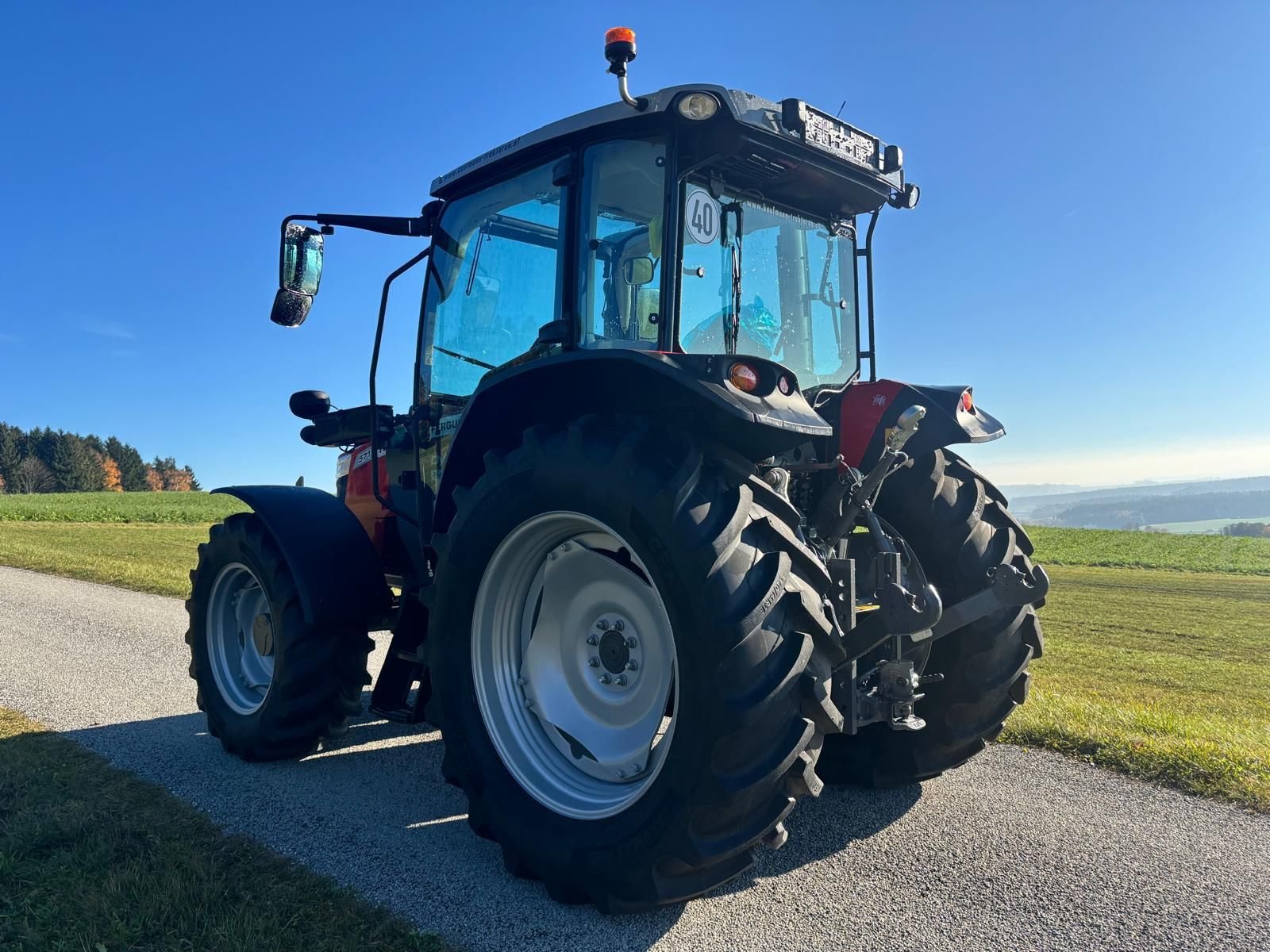 Traktor of the type Massey Ferguson MF 5711 M, Neumaschine in NATTERNBACH (Picture 8)