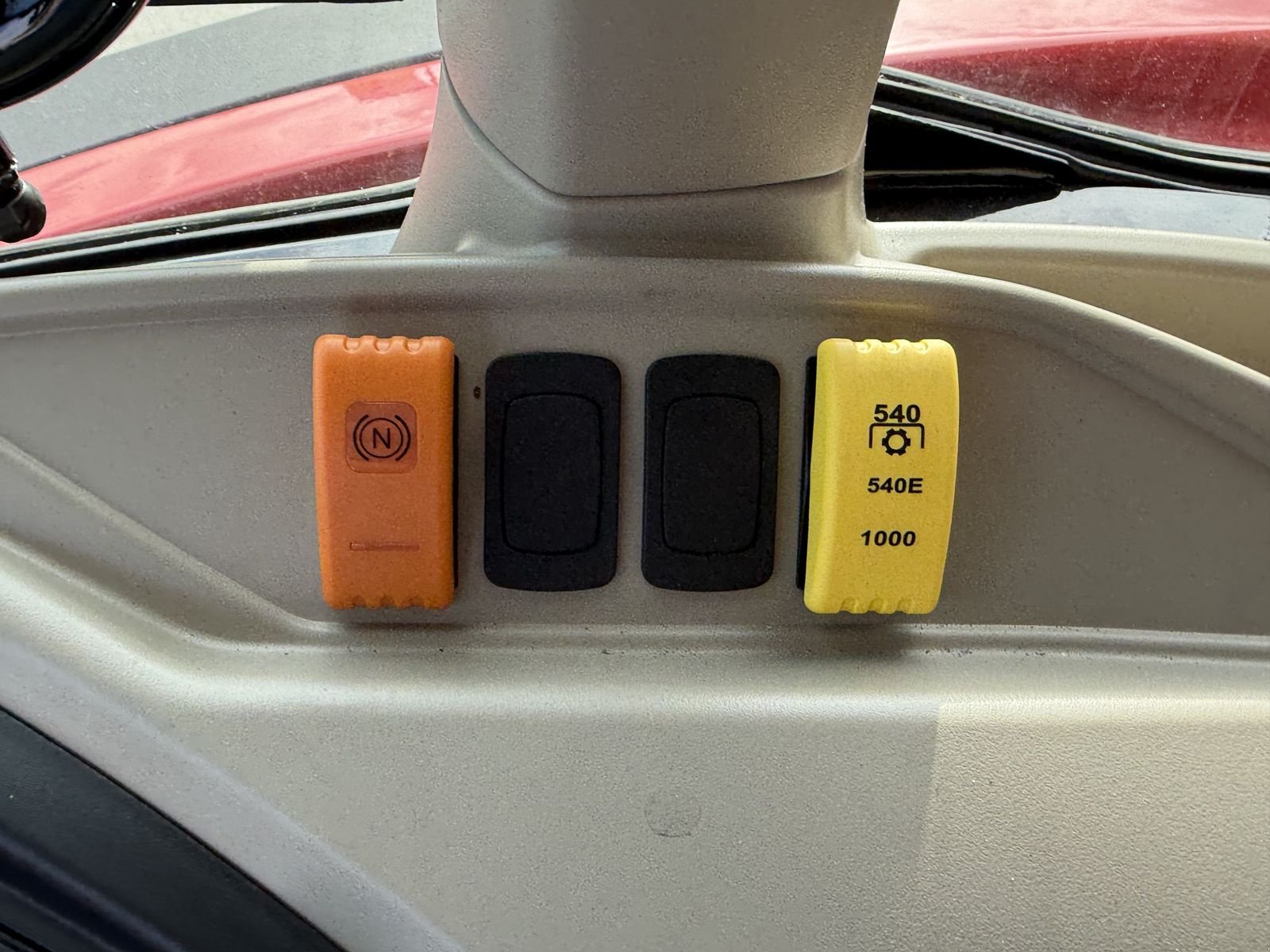 Traktor typu Massey Ferguson MF 5711 M, Vorführmaschine v Hohenruppersdorf (Obrázek 14)