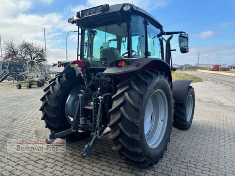 Traktor типа Massey Ferguson MF 5711 M, Gebrauchtmaschine в St.Margarethen (Фотография 4)