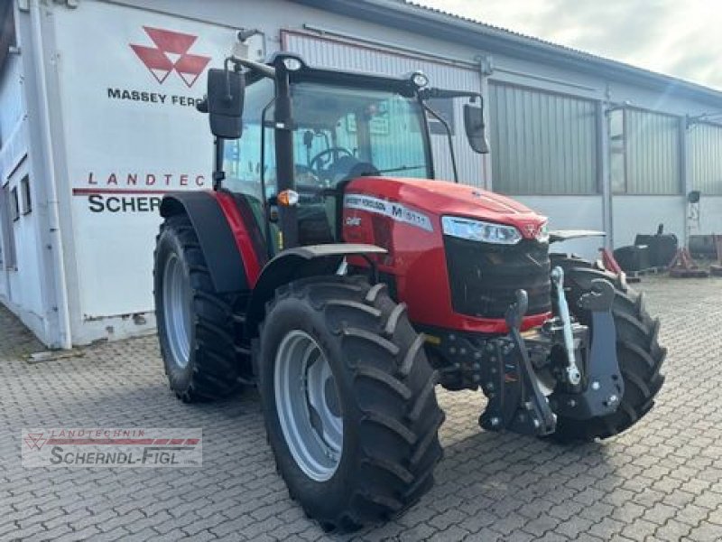 Traktor типа Massey Ferguson MF 5711 M, Gebrauchtmaschine в St.Margarethen (Фотография 5)