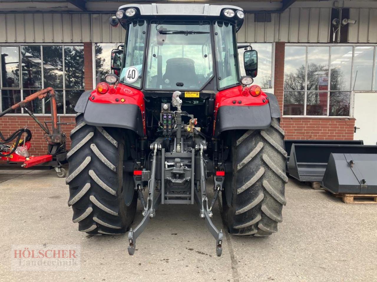 Traktor des Typs Massey Ferguson MF 5713 S D6 Efficient, Gebrauchtmaschine in Warendorf (Bild 8)