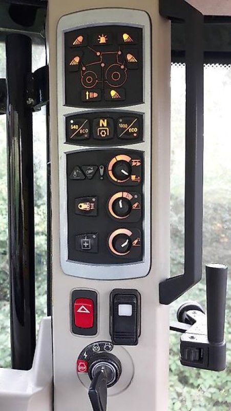 Traktor des Typs Massey Ferguson MF 5713 SL, Gebrauchtmaschine in Itterbeck (Bild 17)