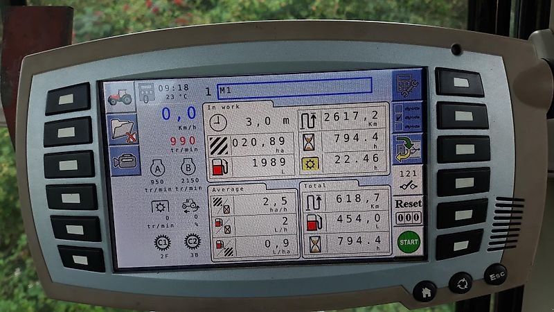 Traktor des Typs Massey Ferguson MF 5713 SL, Gebrauchtmaschine in Itterbeck (Bild 20)