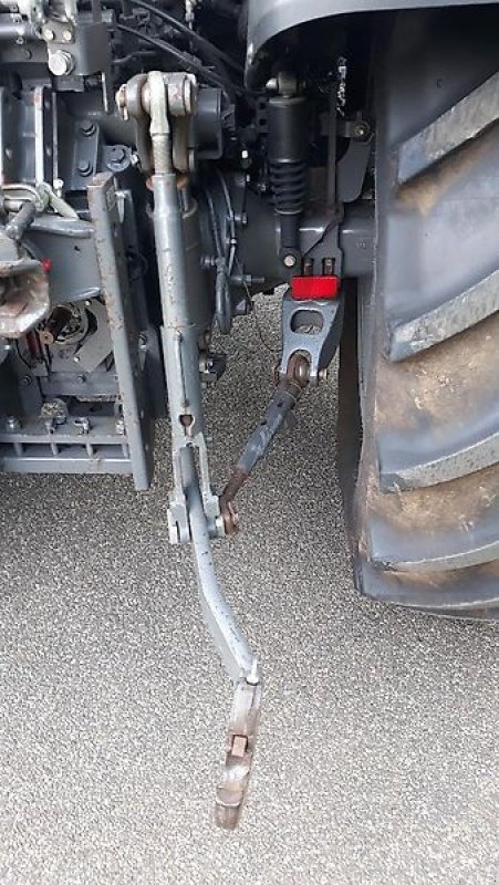 Traktor des Typs Massey Ferguson MF 5713 SL, Gebrauchtmaschine in Itterbeck (Bild 31)