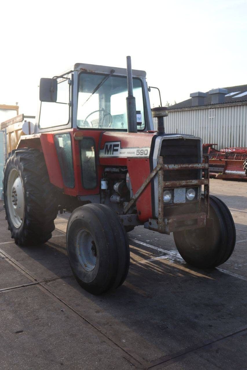Traktor del tipo Massey Ferguson MF 590, Gebrauchtmaschine In Antwerpen (Immagine 8)